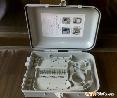 供应多种规格插片式光纤分纤箱，助力通信网络高效部署